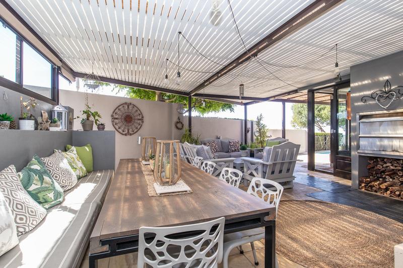 3 Bedroom Property for Sale in Stonehurst Mountain Estate Western Cape